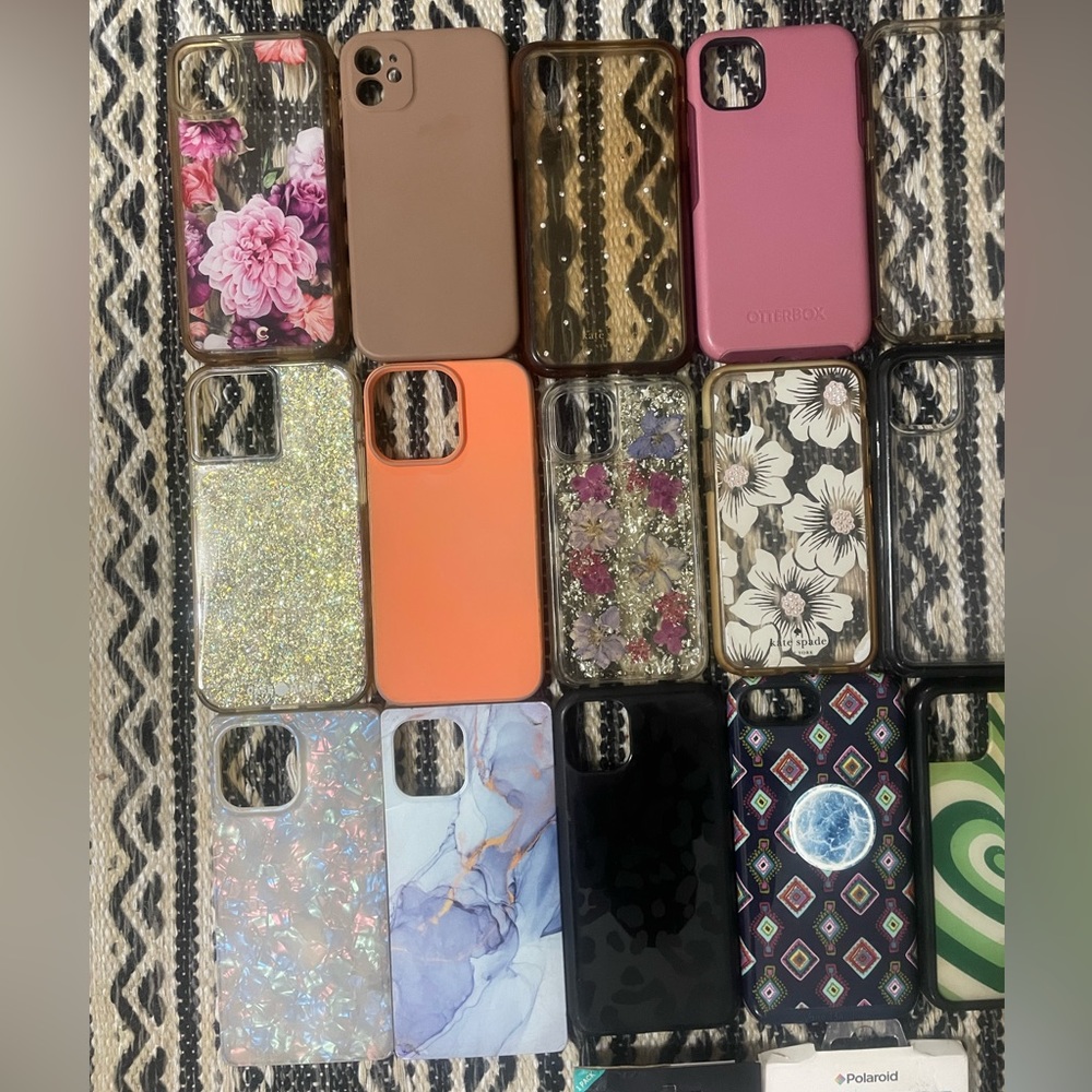 iPhone Case & Accessories Bundle!!! - Picture 3 of 14